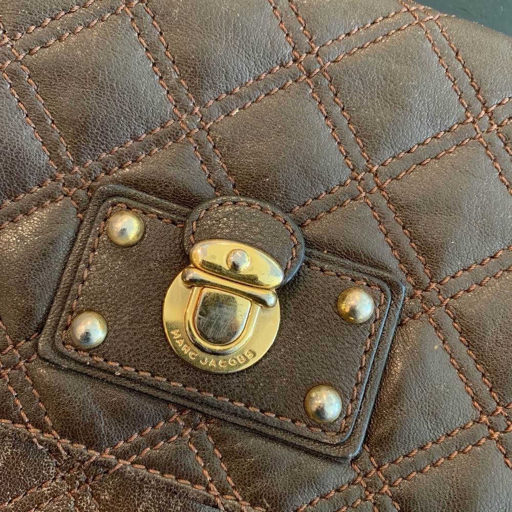 MARC JACOBS chocolate quilted Shoulder Bag, with Gold Hardware. Fair offers - Picture 2 of 6
